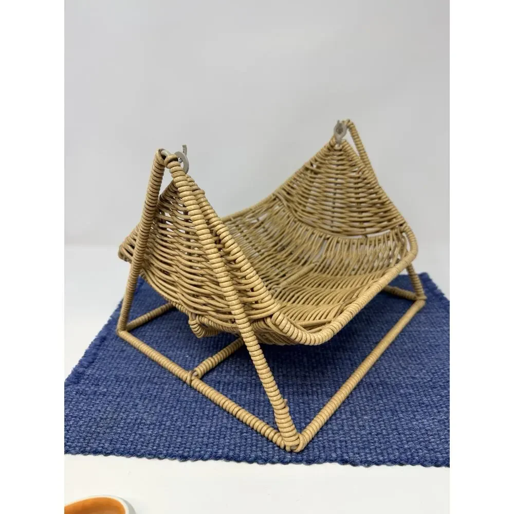 Wicker Wire Rocking Fruit Basket Banana Snack Swinging Hammock